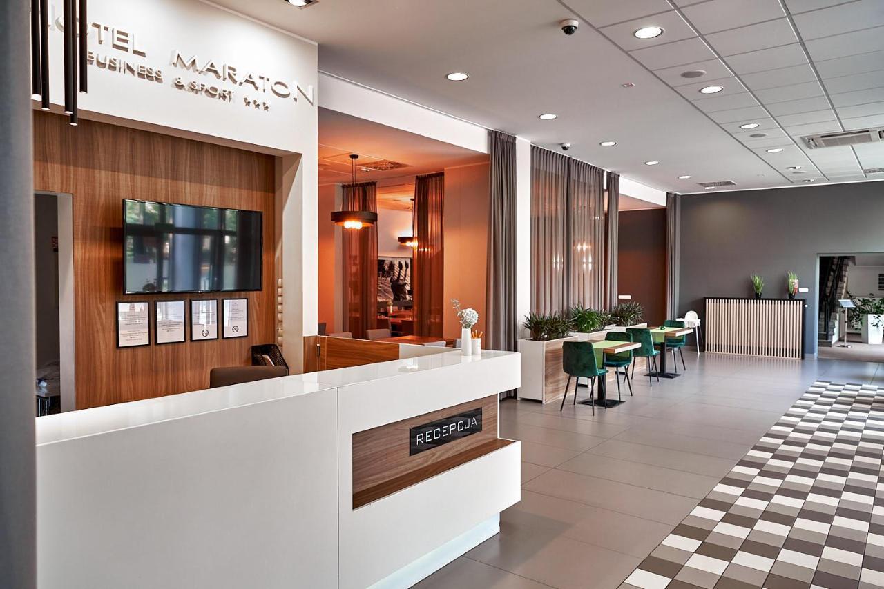 Hotel Maraton Szamotuły Esterno foto