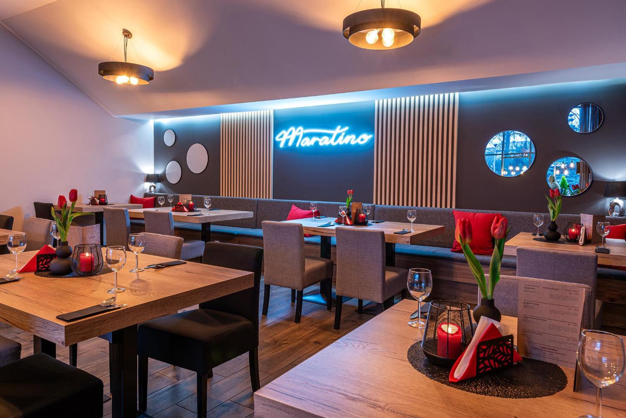 Hotel Maraton Szamotuły Esterno foto